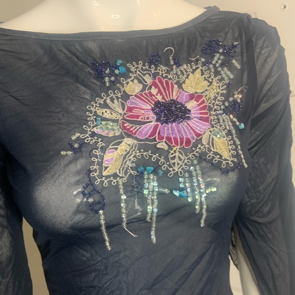 Express Blouse - Picture 2 of 4